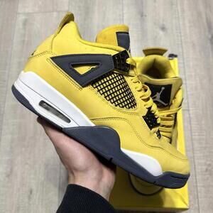 Nike Air Jordan 4 Retro Yellow Lightning CT8527-700 Size 9.5 Men